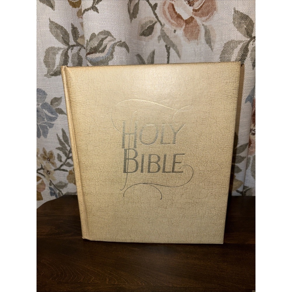 Vintage Holy Bible Family Reference Edition King James Version 1966